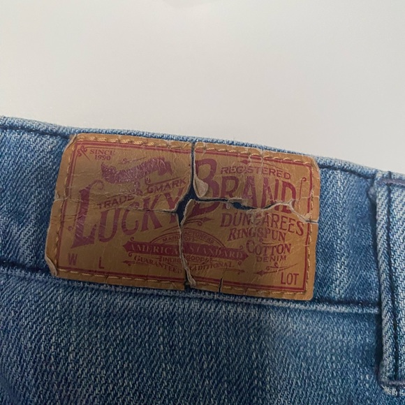 Lucky Brand womens Jeans  Boone Easy Riders Distressed well worn size 14 Vintage - Picture 4 of 7